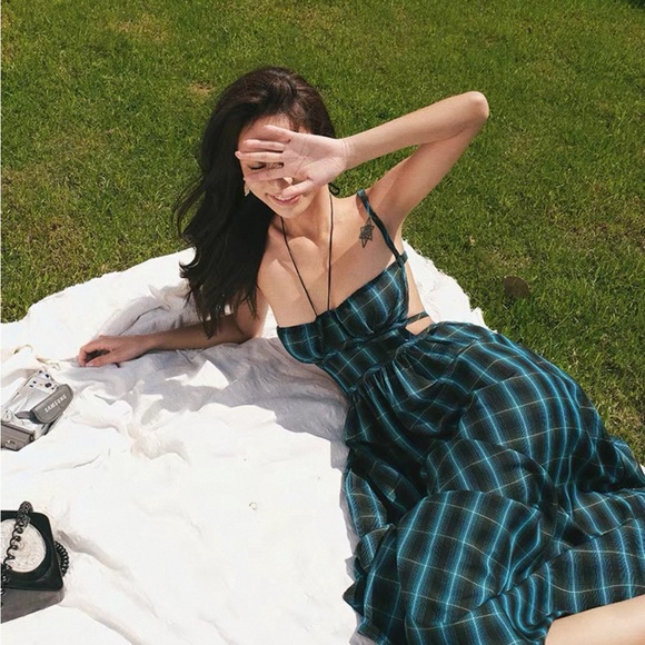 Plaid Green Dress - Picture 3 of 4